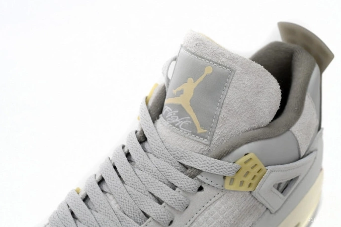 Craft Dust 4 SE DV3742-021 Retro Photon Jordan 1116